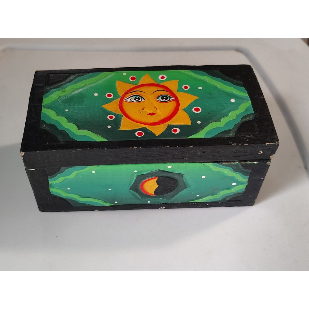 Box wooden hippie box